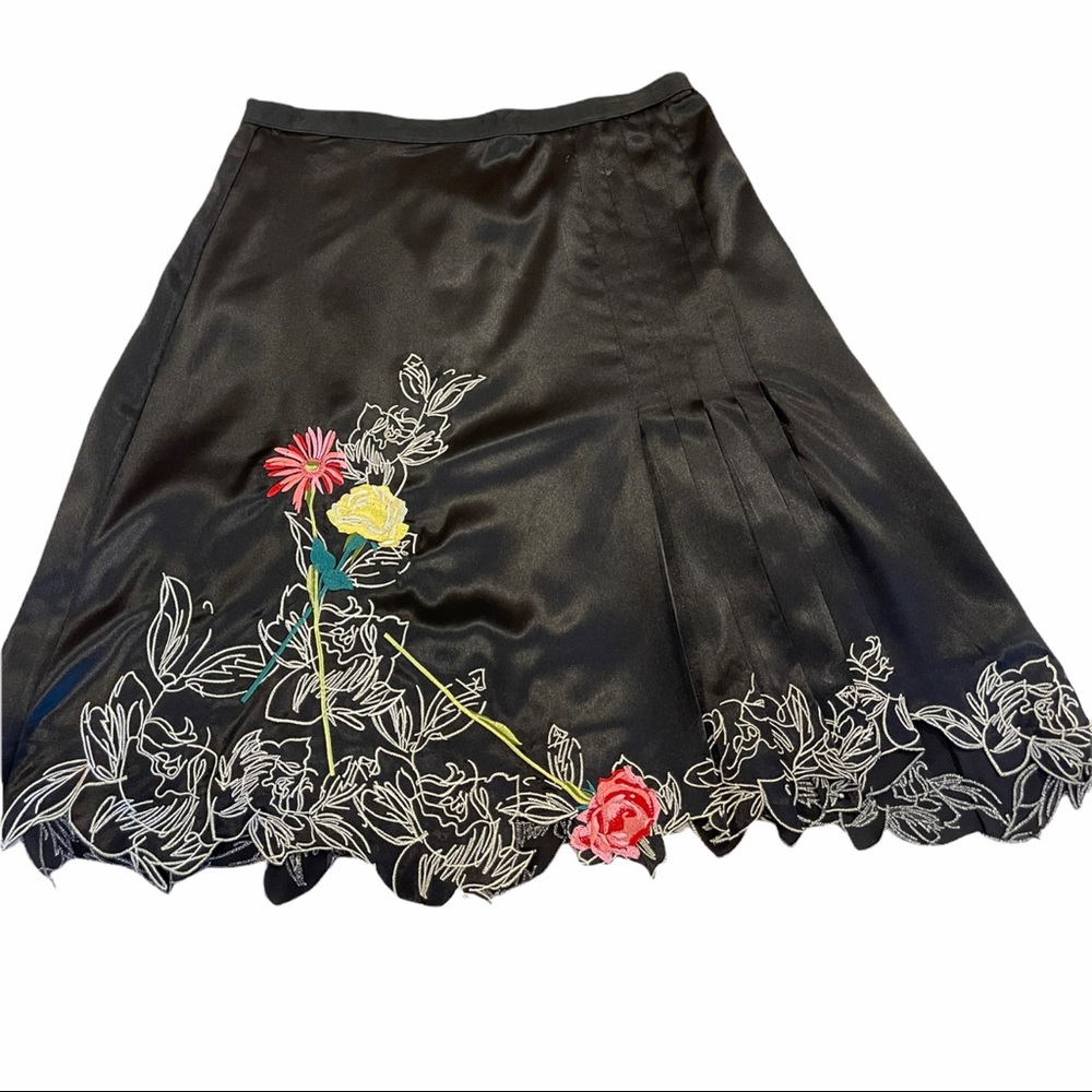 Vertico Paris  beautiful silky with embroidery black skirt